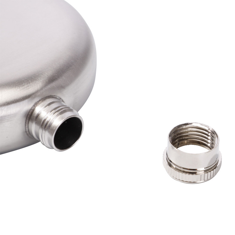 5oz stainless steel single wall round wine hip flask with a screw lids (2)